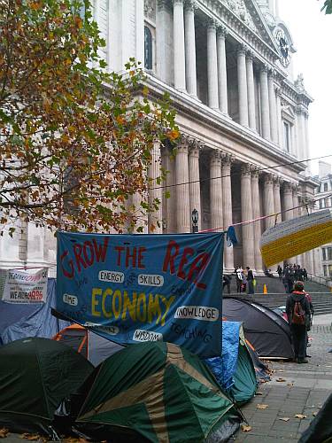 244. A day in November – Occupy London 2011 | roads of stone